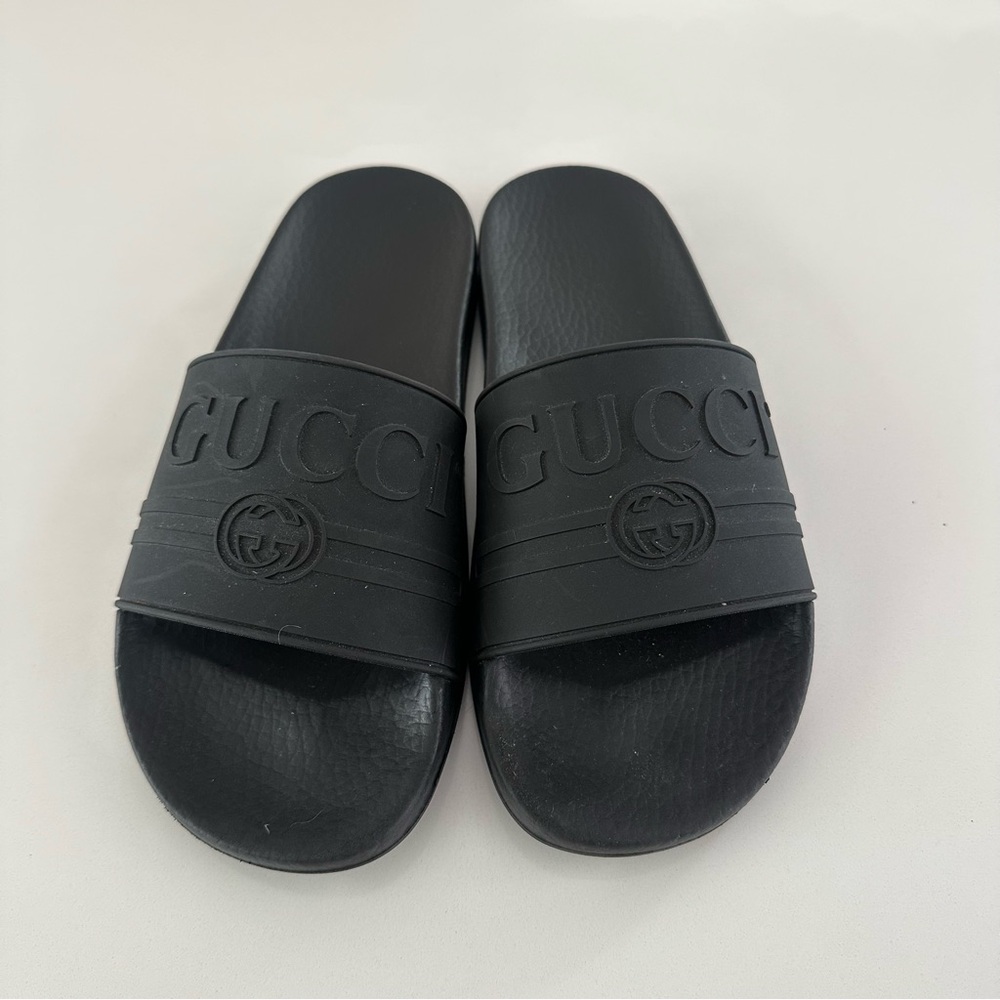 Women’s Black Gucci Slides 9